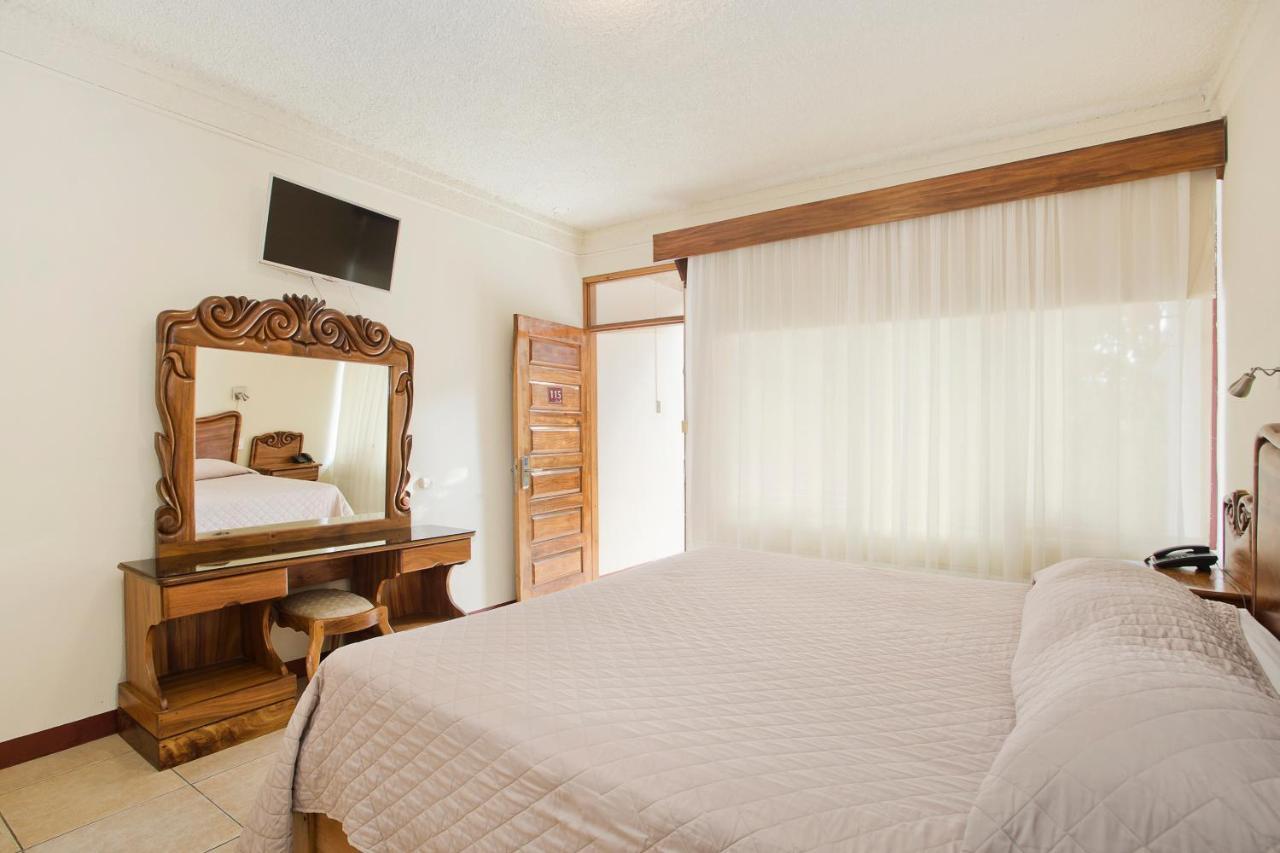Hotel Boyeros Liberia Bagian luar foto