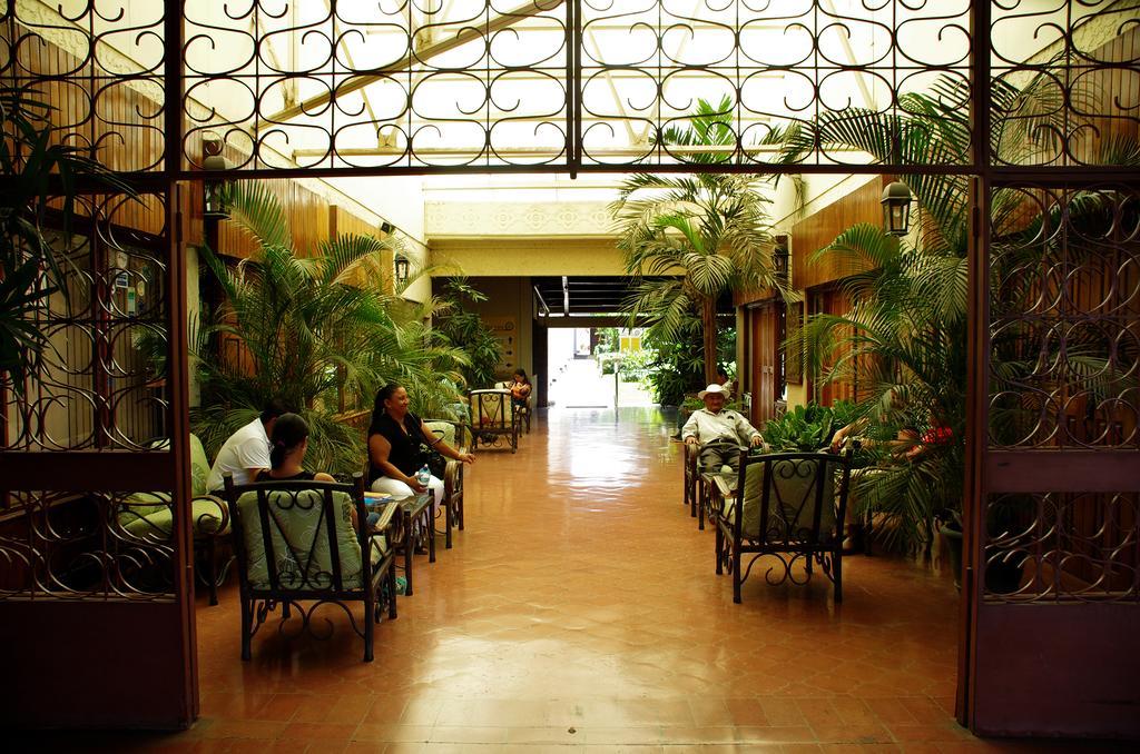 Hotel Boyeros Liberia Bagian luar foto